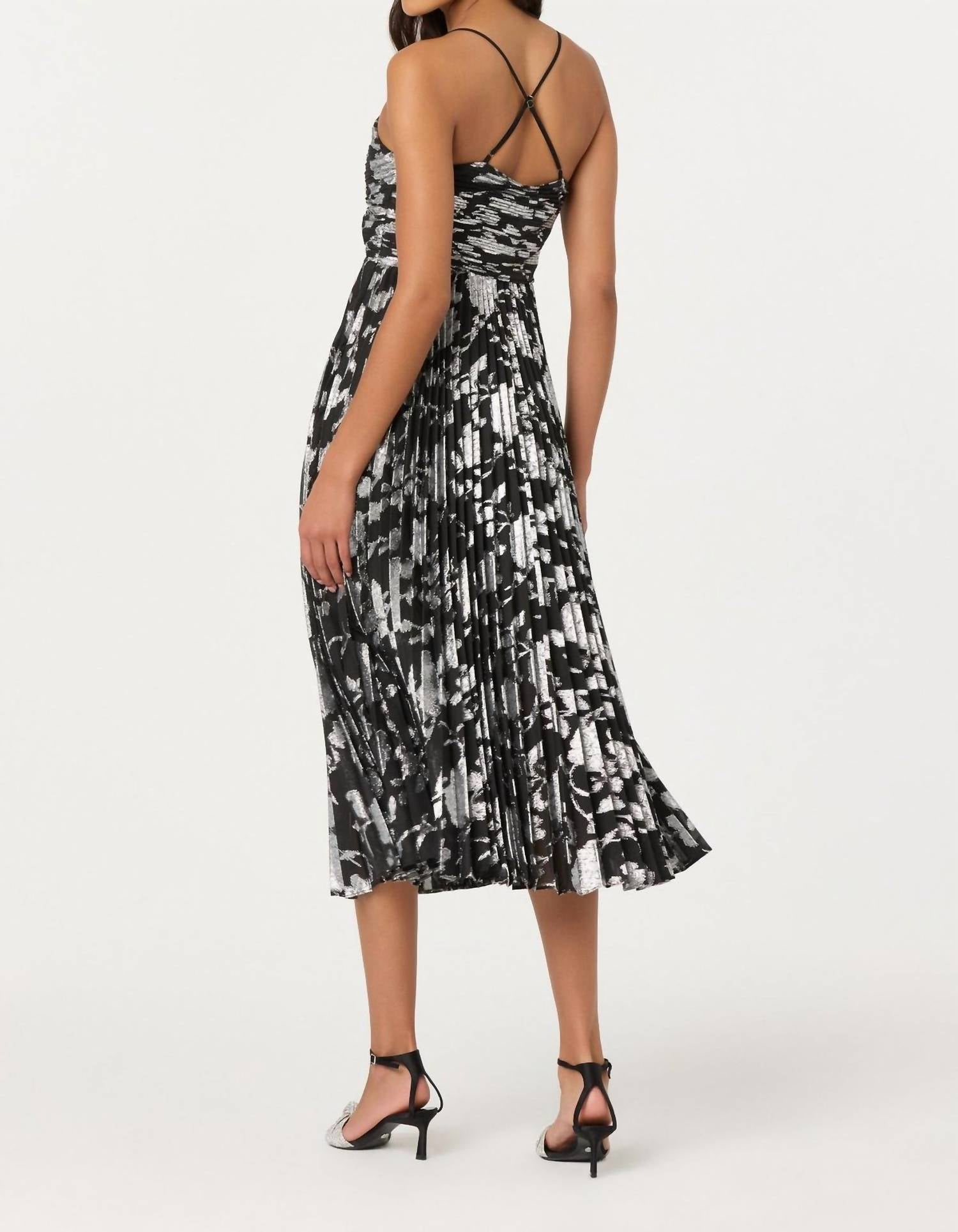 Astr - Saoirse Metallic Pleated Midi Dress