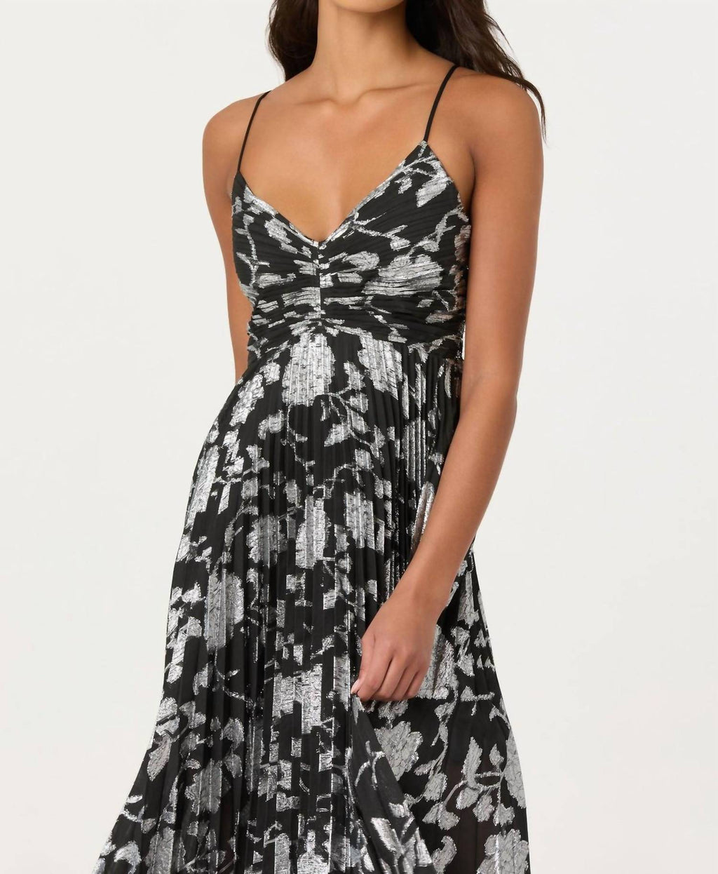 Astr - Saoirse Metallic Pleated Midi Dress