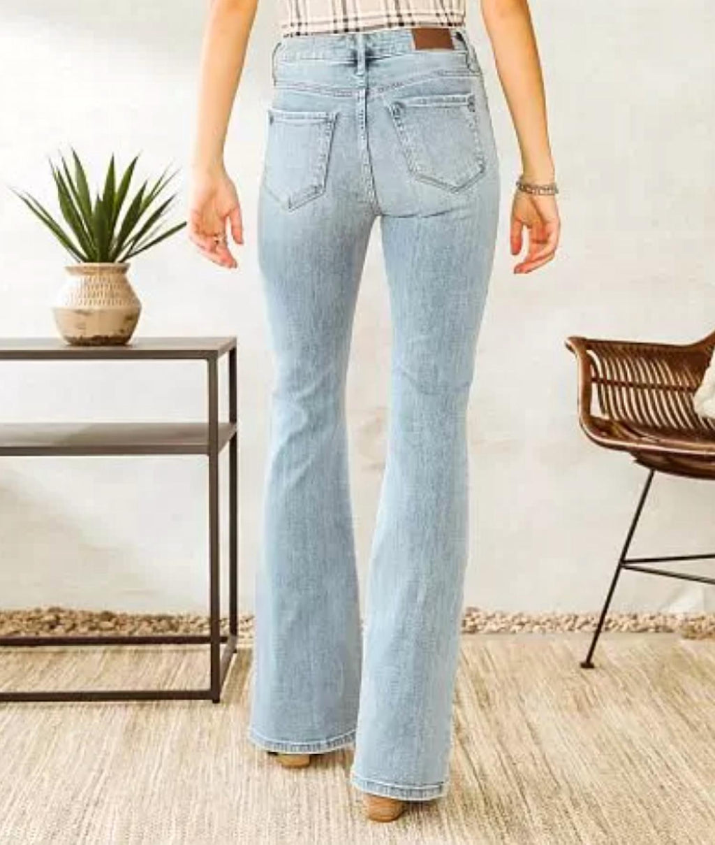 Hidden - Women's Kelly Distressed High Rise Light Ultra Flare Jean