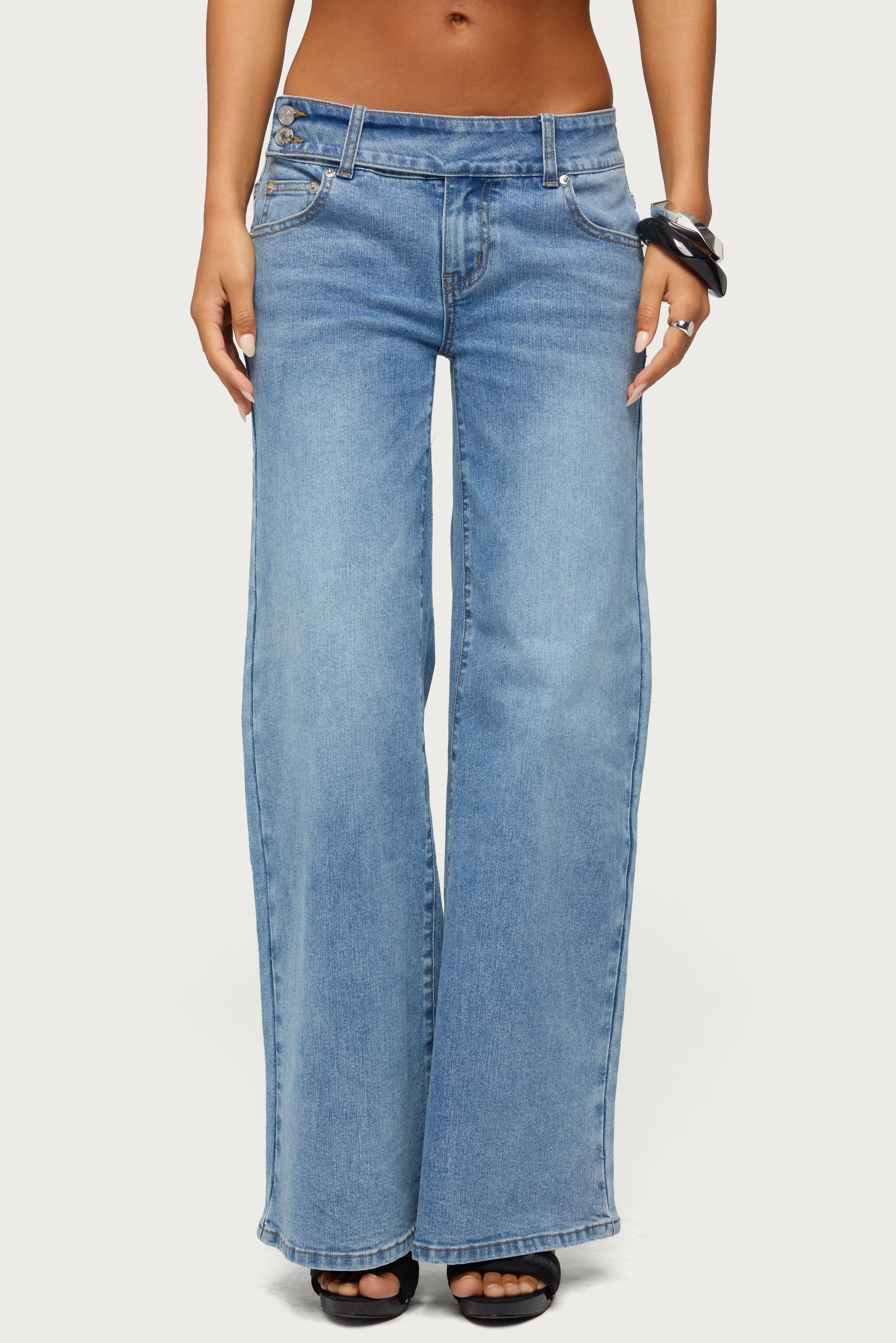 Dale Low Rise Straight Leg Stretchy Jeans